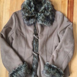 Utex Waist Length Faux Suede and Fur Trimed coat